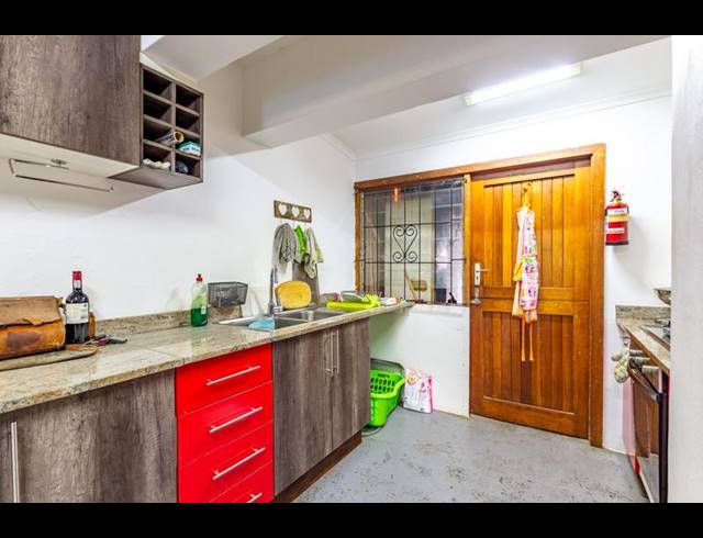 3 BEDROOM TOWNHOUSE FOR SALE IN HOWICK CENTRAL